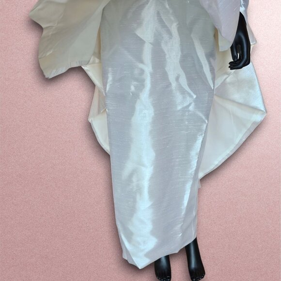 Vintage 90's Fitted Detachable Train Wedding Gown - Picture 9 of 16